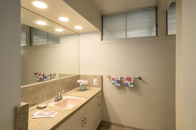 5306 N Sequoia Drive, Fresno, CA 93711
