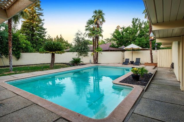 5306 N Sequoia Drive, Fresno, CA 93711