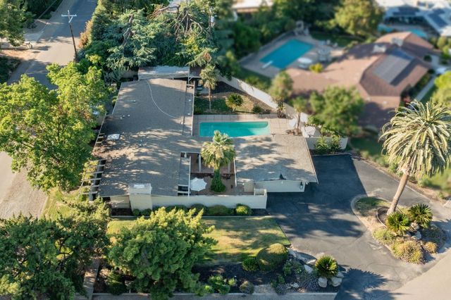 5306 N Sequoia Drive, Fresno, CA 93711
