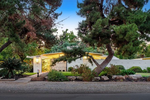 5306 N Sequoia Drive, Fresno, CA 93711