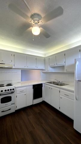 2640 S Garden Dr S 301, Lake Worth, FL 33461