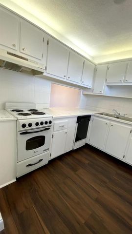 2640 S Garden Dr S 301, Lake Worth, FL 33461