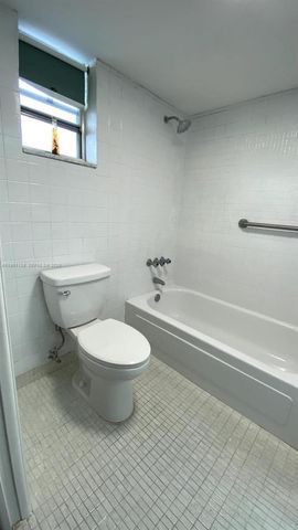 2640 S Garden Dr S 301, Lake Worth, FL 33461