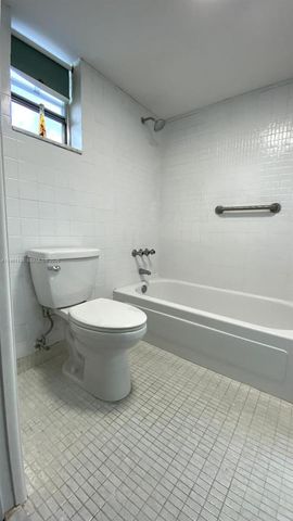 2640 S Garden Dr S 301, Lake Worth, FL 33461