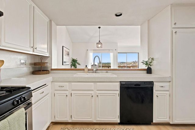 11592 Alkaid, San Diego, CA 92126