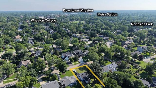 615 Wakeman Avenue, Wheaton, IL 60187