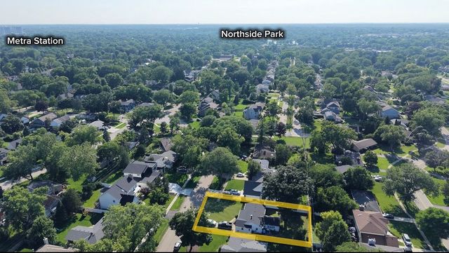 615 Wakeman Avenue, Wheaton, IL 60187