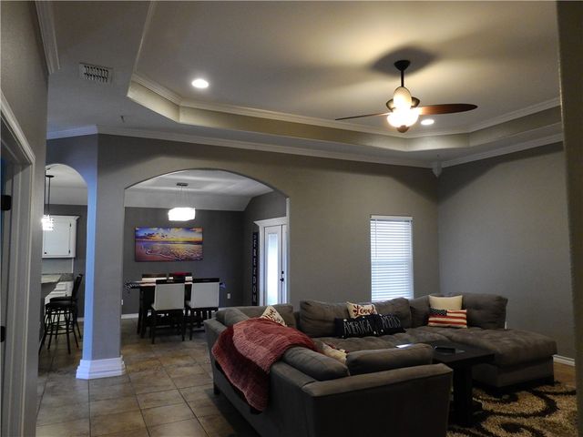 6829 Guinevere St, Corpus Christi, TX 78414