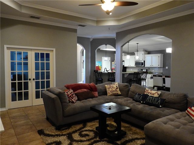 6829 Guinevere St, Corpus Christi, TX 78414