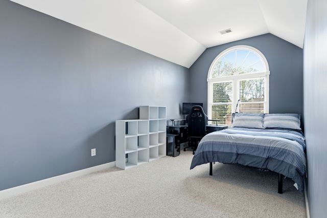 504 Schooner Cv, Hermitage, TN 37076