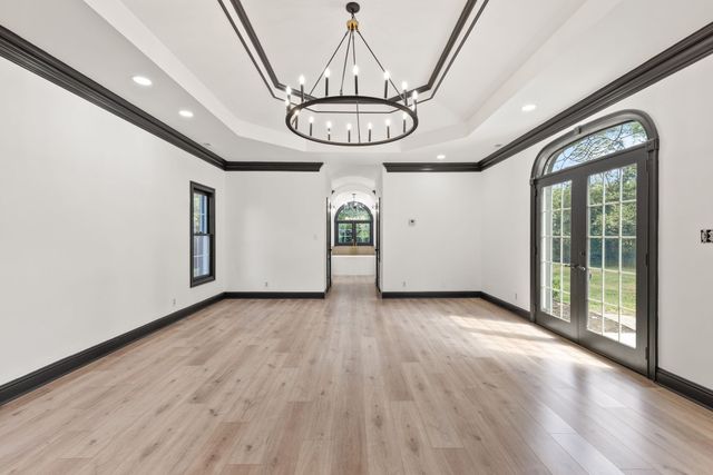 202 Harbor Dr, Hendersonville, TN 37075