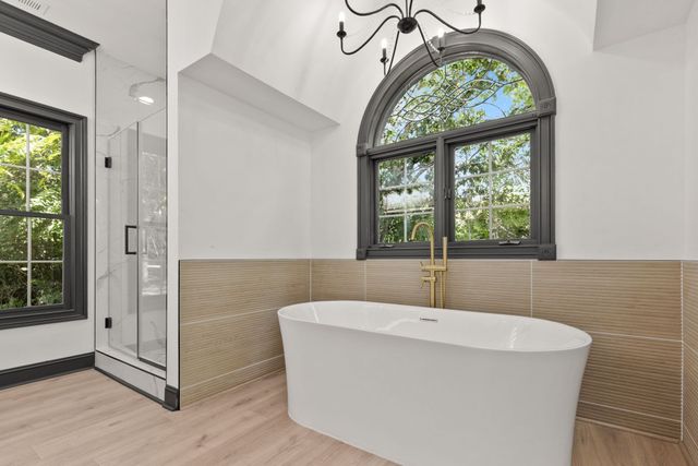 202 Harbor Dr, Hendersonville, TN 37075