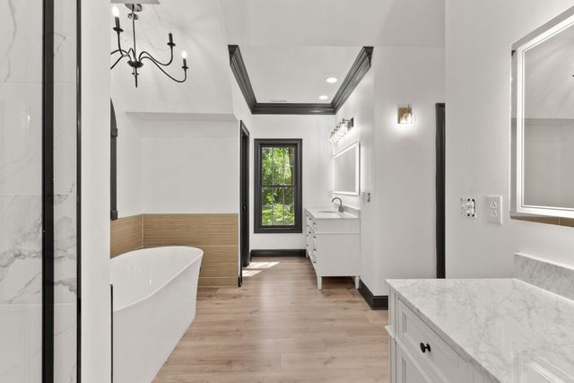 202 Harbor Dr, Hendersonville, TN 37075