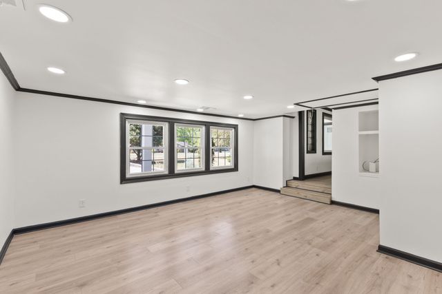 202 Harbor Dr, Hendersonville, TN 37075