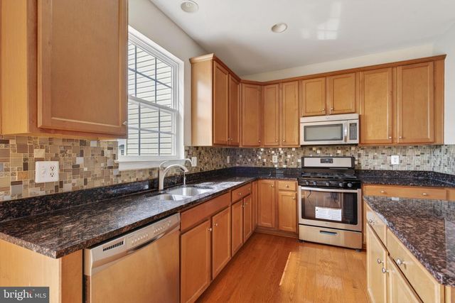 22693 FLOWING SPRING SQ, Brambleton, VA 20148