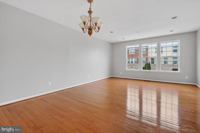 22693 FLOWING SPRING SQ, Brambleton, VA 20148