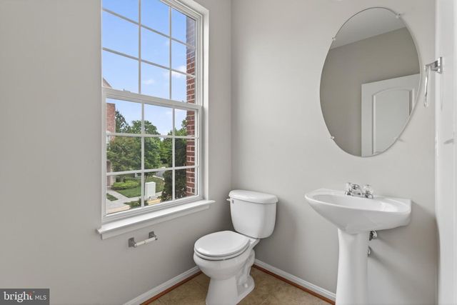 22693 FLOWING SPRING SQ, Brambleton, VA 20148
