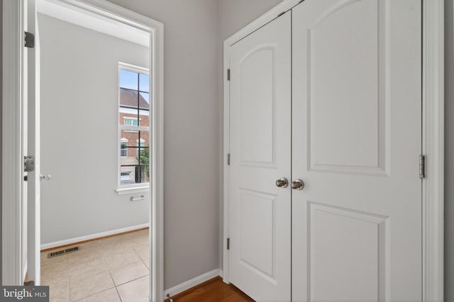 22693 FLOWING SPRING SQ, Brambleton, VA 20148