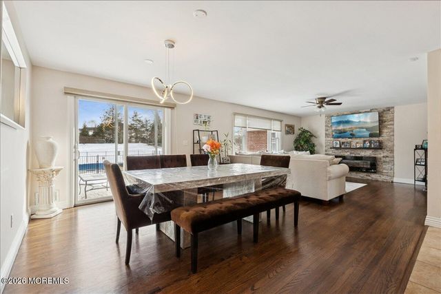 212 Stonehurst Boulevard, Freehold, NJ 07728