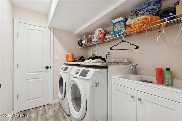 212 Stonehurst Boulevard, Freehold, NJ 07728