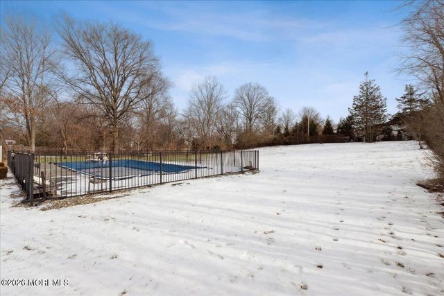 212 Stonehurst Boulevard, Freehold, NJ 07728