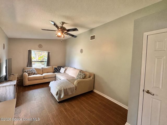 1201 Gem Court, Palm Bay, FL 32907