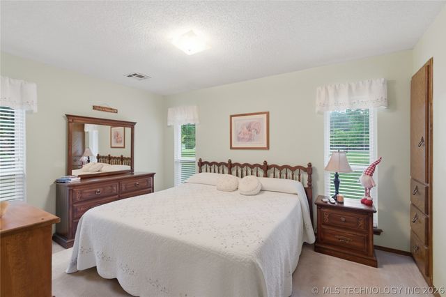 16525 203rd East Avenue, Broken Arrow, OK 74014