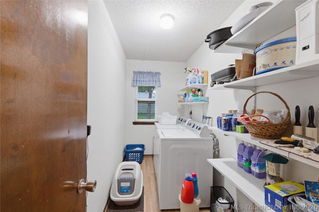 16525 203rd East Avenue, Broken Arrow, OK 74014
