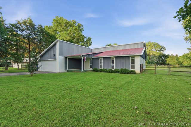 16525 203rd East Avenue, Broken Arrow, OK 74014