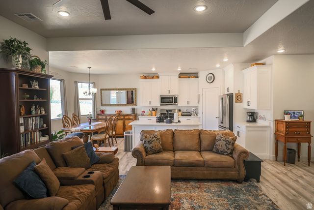 1452 W 540 N, Hurricane, UT 84737