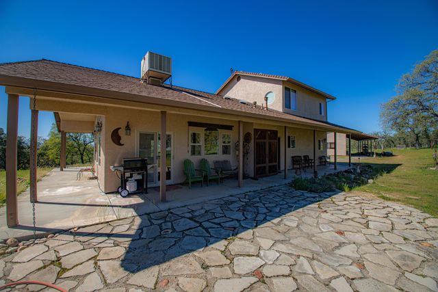 8822 Bass Pond Road, Millville, CA 96062