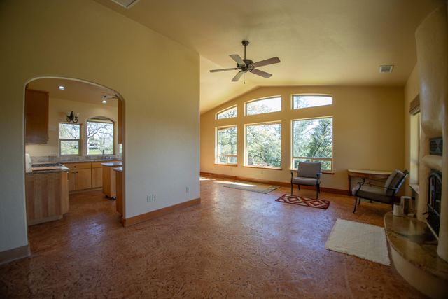 8822 Bass Pond Road, Millville, CA 96062