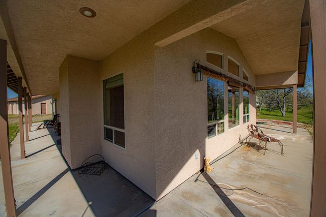 8822 Bass Pond Road, Millville, CA 96062