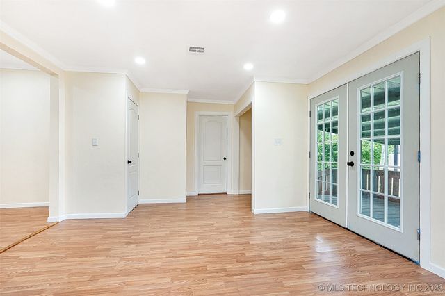 1207 E Broadway Street, Muskogee, OK 74403