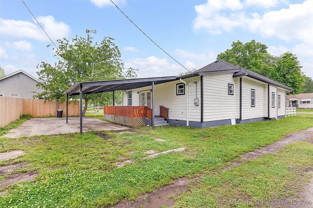 1207 E Broadway Street, Muskogee, OK 74403