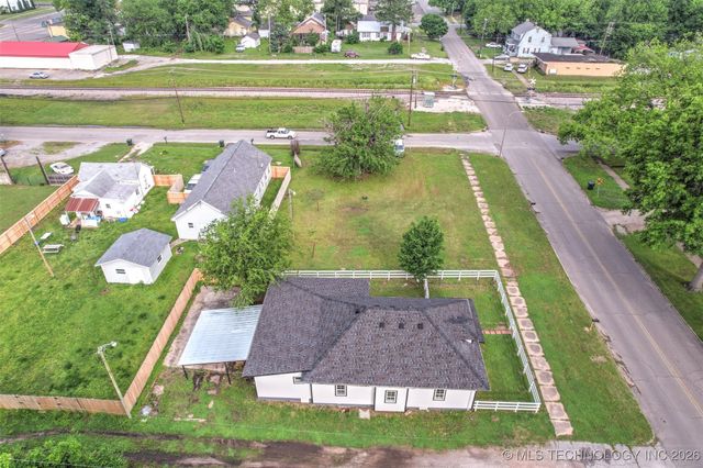 1207 E Broadway Street, Muskogee, OK 74403