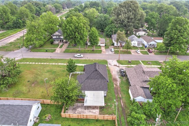 1207 E Broadway Street, Muskogee, OK 74403