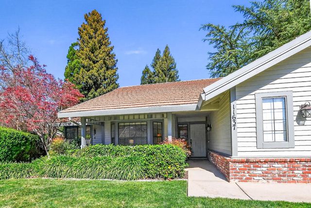 11637 Red Gulch Ct, Gold River, CA 95670