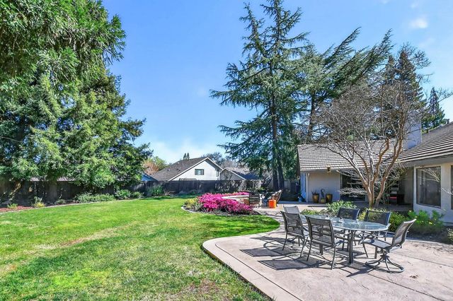 11637 Red Gulch Ct, Gold River, CA 95670