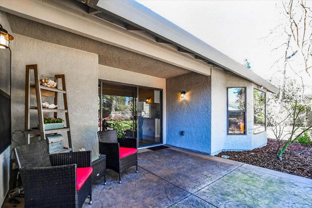 11637 Red Gulch Ct, Gold River, CA 95670