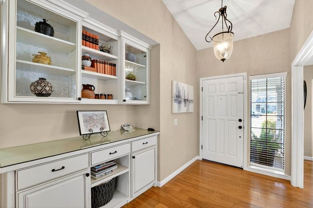 11637 Red Gulch Ct, Gold River, CA 95670