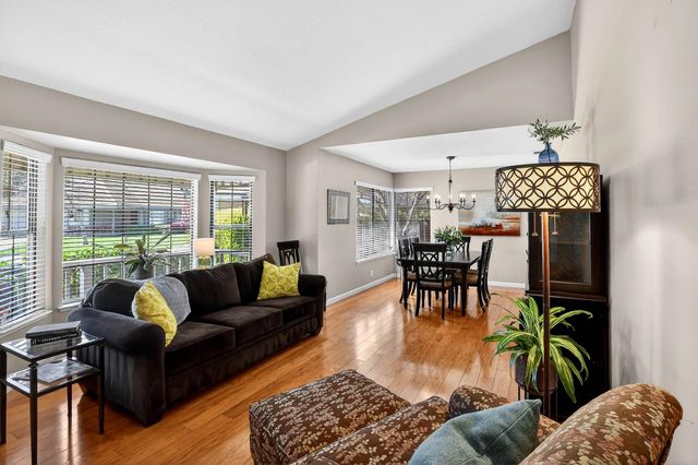 11637 Red Gulch Ct, Gold River, CA 95670