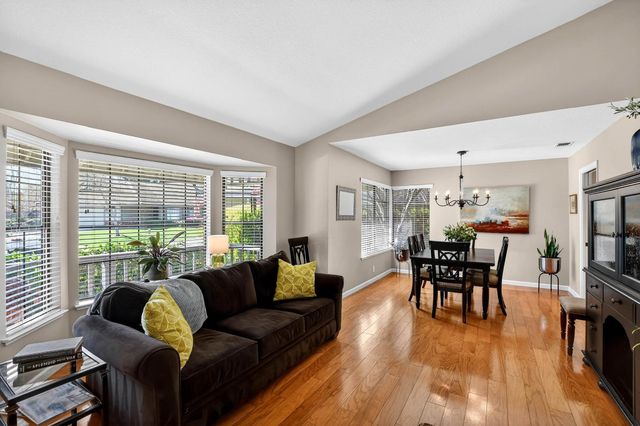 11637 Red Gulch Ct, Gold River, CA 95670