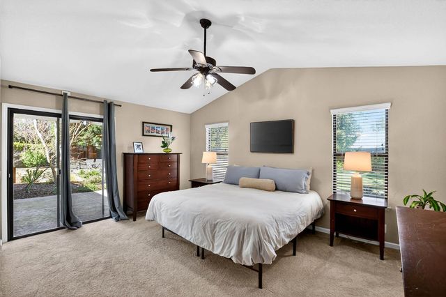 11637 Red Gulch Ct, Gold River, CA 95670