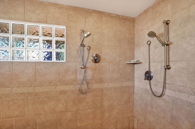 11637 Red Gulch Ct, Gold River, CA 95670