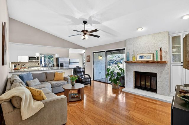 11637 Red Gulch Ct, Gold River, CA 95670