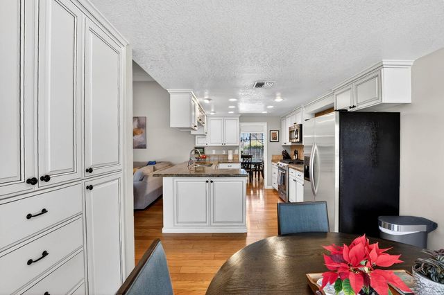 11637 Red Gulch Ct, Gold River, CA 95670