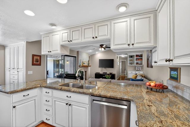 11637 Red Gulch Ct, Gold River, CA 95670