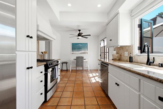 137 Via Coronado, Rancho Santa Fe, CA 92091
