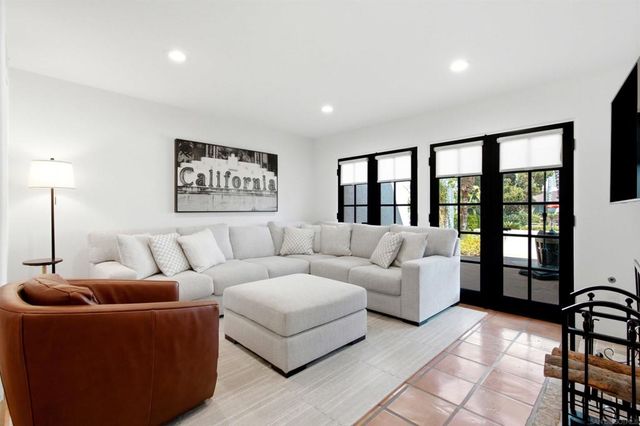 137 Via Coronado, Rancho Santa Fe, CA 92091